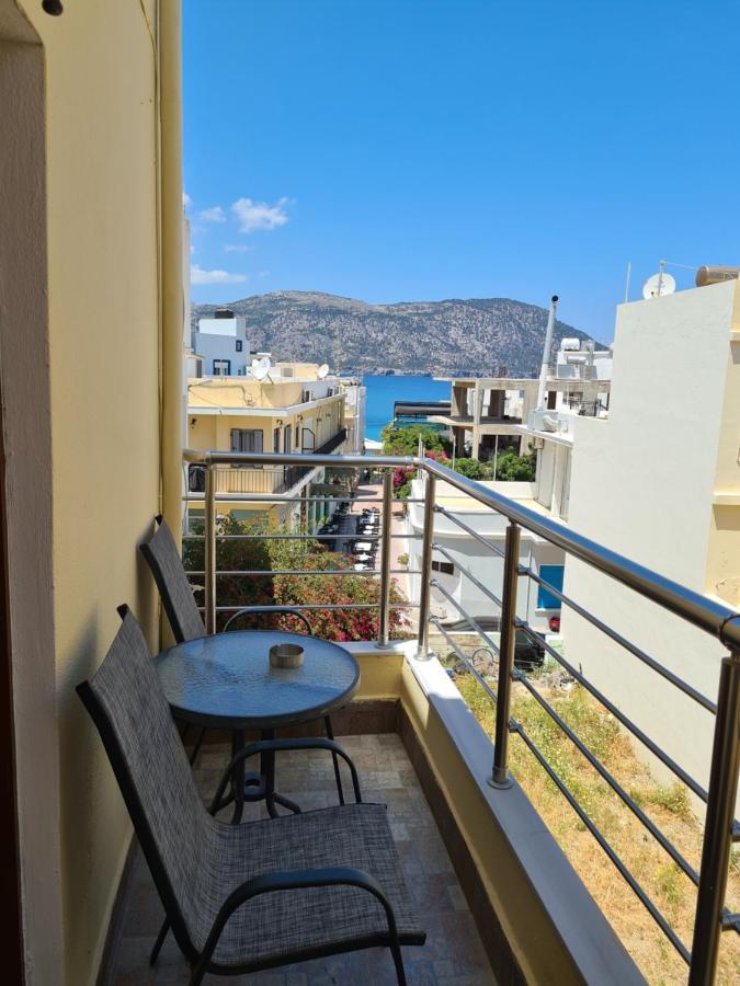 Avra Rooms Karpathos Bagian luar foto
